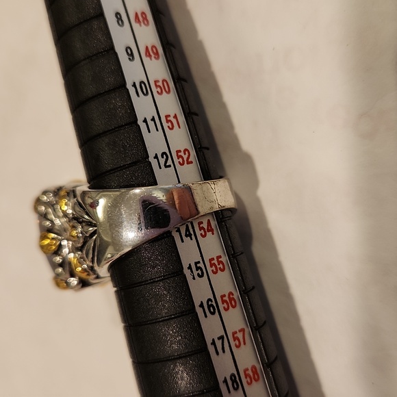 Vintage Ring - Picture 4 of 9